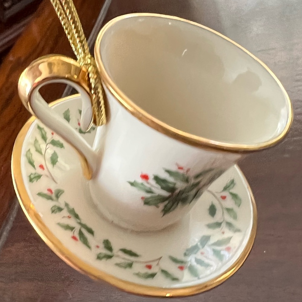 Lenox Christmas tea cup and saucer ornament